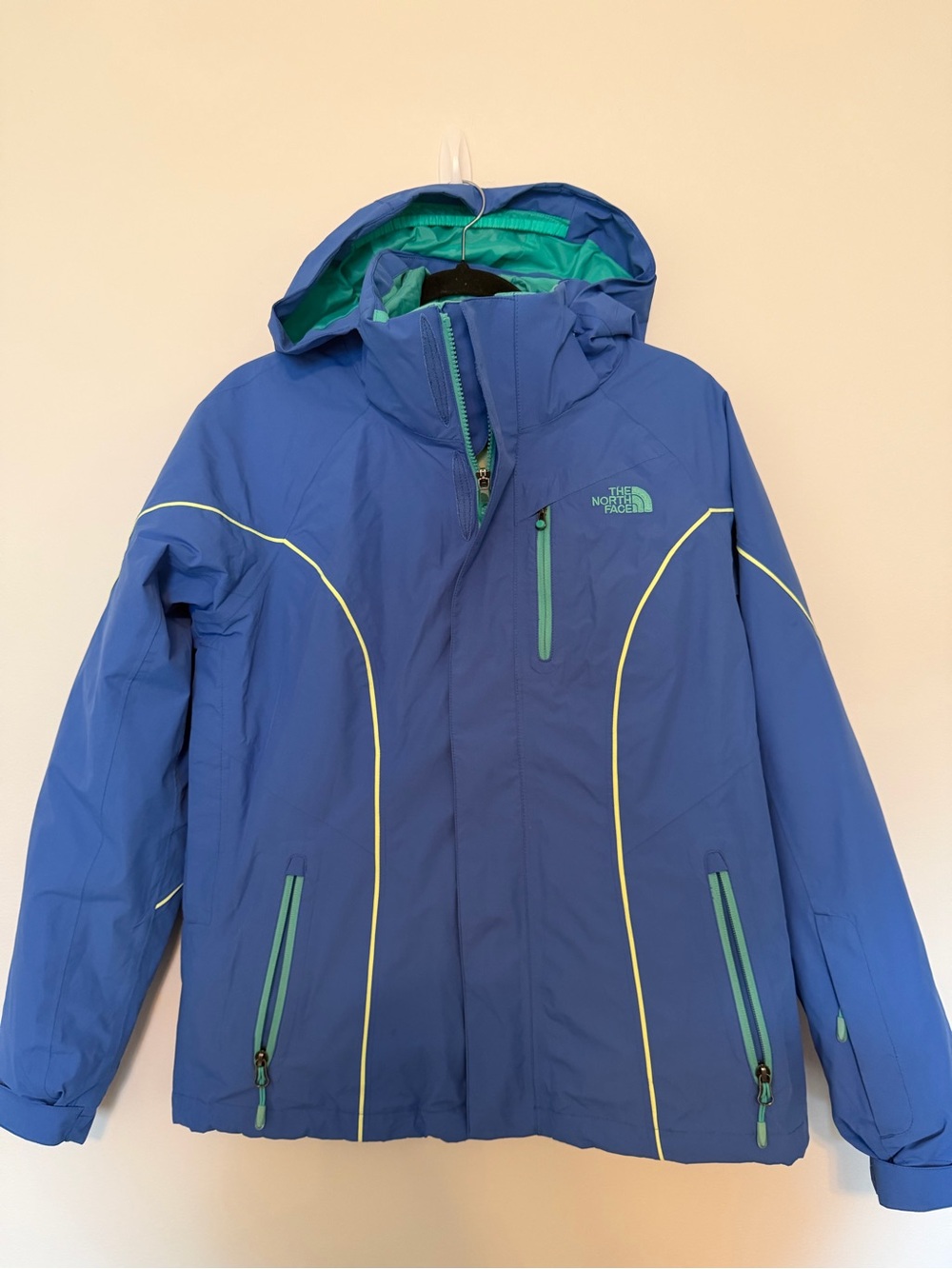 The North Face Women’s M HyVent Insulated Ski Jacket Blue Aqua Hood F14 TB5M